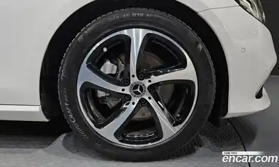 Mercedes-Benz E-Class 2020 2.0 Автомат в Москве № 342649, миниатюра 5