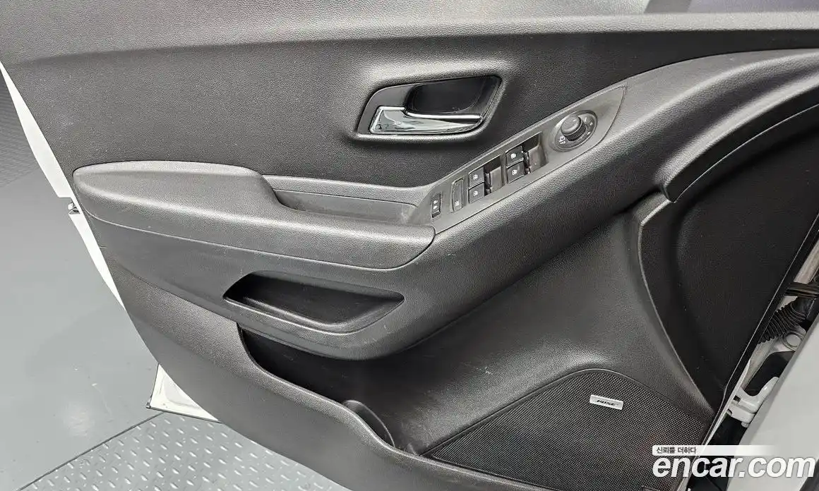 Chevrolet Trax 2017 1.4 Автомат в Москве № 37830, фото 11