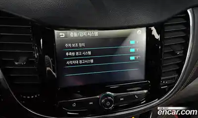 Chevrolet Trax 2017 1.4 Автомат в Москве № 37830, миниатюра 12