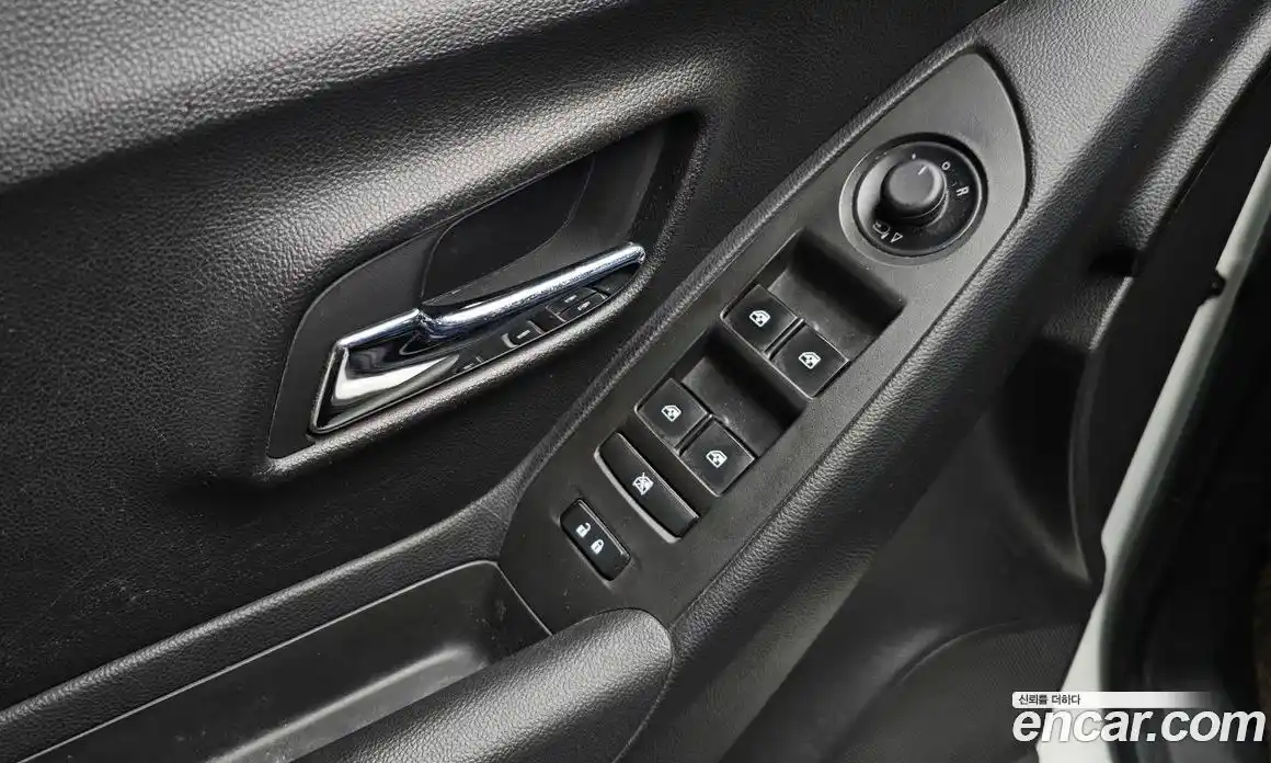 Chevrolet Trax 2015 1.4 Автомат в Москве № 38757, фото 3