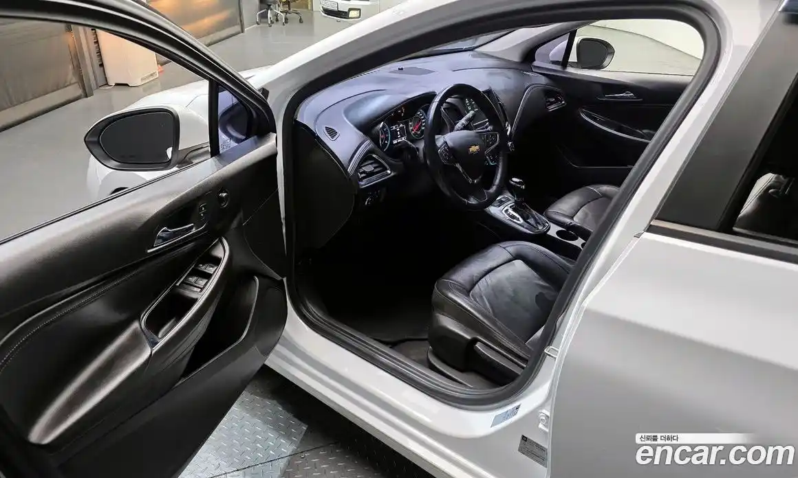 Chevrolet Cruze 2017 1.4 Автомат в Москве № 40305, фото 8