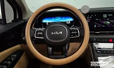Kia Canival 2023 3.5 Автомат в Москве № 60770, миниатюра 11