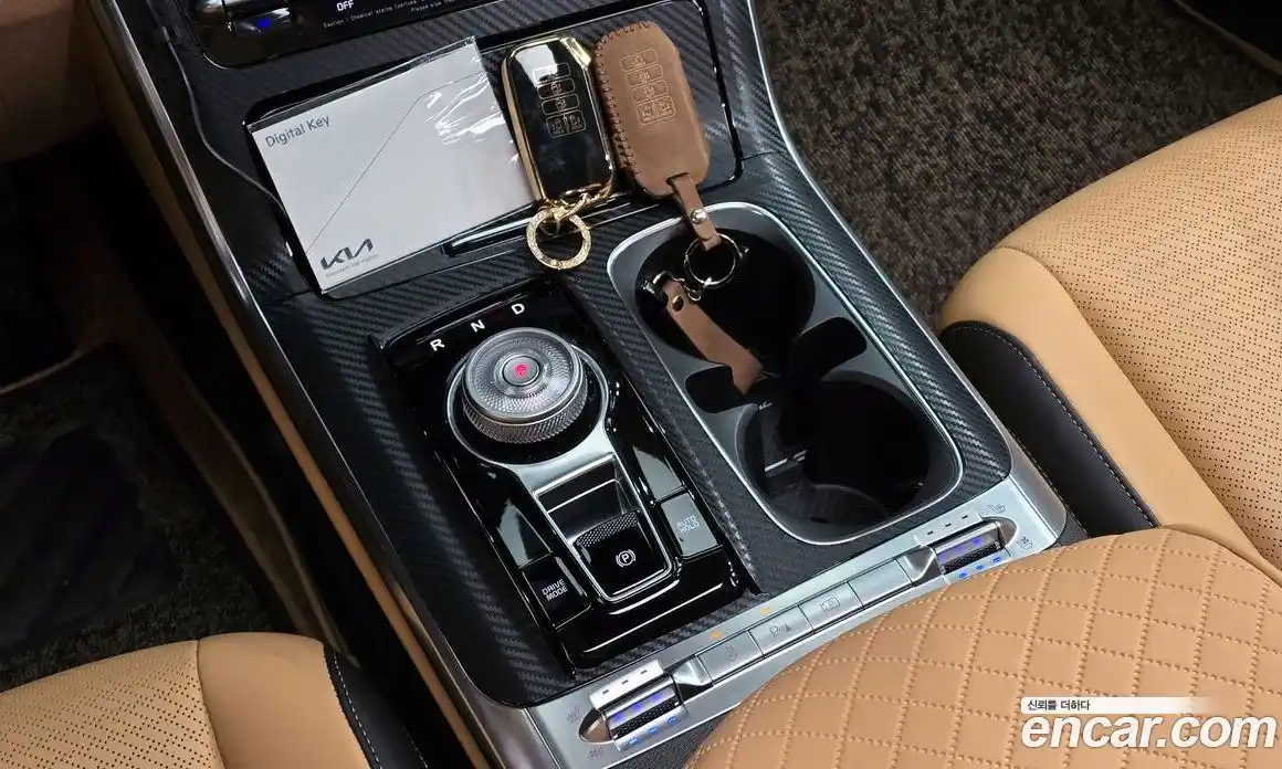 Kia Canival 2023 3.5 Автомат в Москве № 60770, фото 20