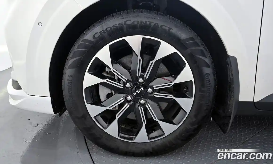 Kia Canival 2023 3.5 Автомат в Москве № 60770, фото 4