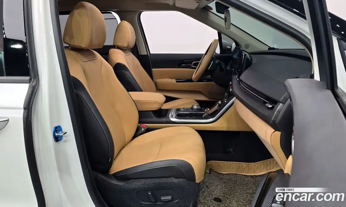 Kia Canival 2023 3.5 Автомат в Москве № 60770, фото 6