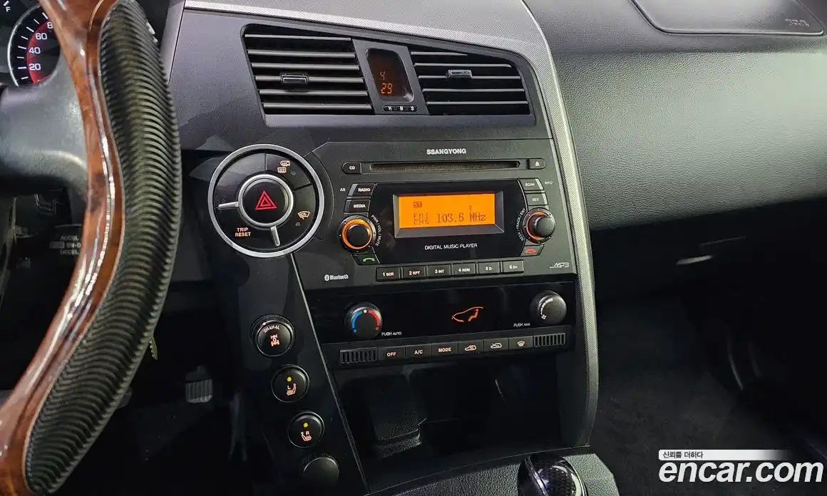 SsangYong Korando 2014 2.0 Автомат в Москве № 86991, фото 14