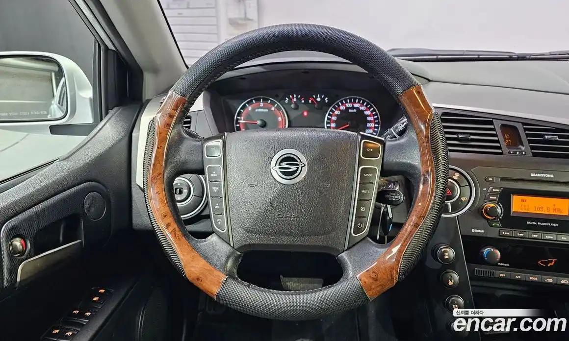 SsangYong Korando 2014 2.0 Автомат в Москве № 86991, фото 16