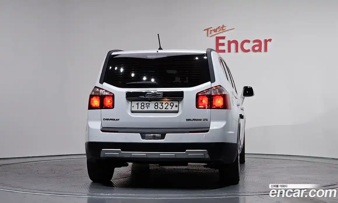 Chevrolet Orlando 2012 2.0 Автомат в Москве № 103770, фото 11