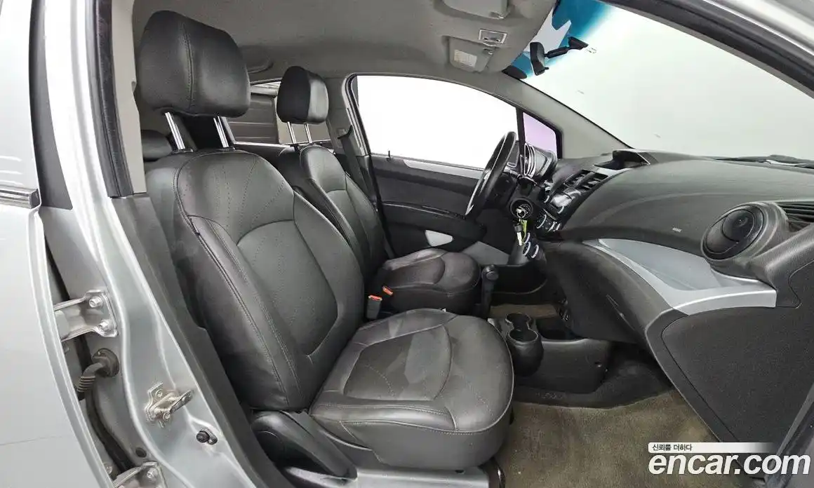 Chevrolet Spark 2014 1.0 Автомат в Москве № 104042, фото 13