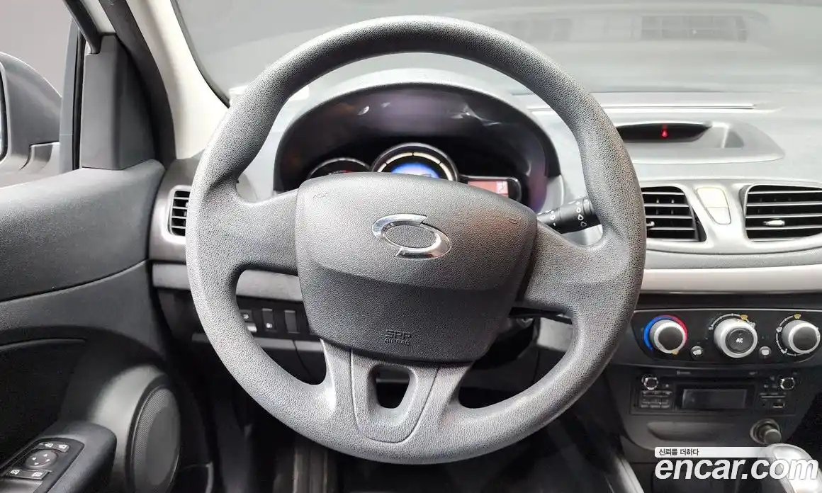 Renault SM3 2015 1.6 Автомат в Москве № 107468, фото 19