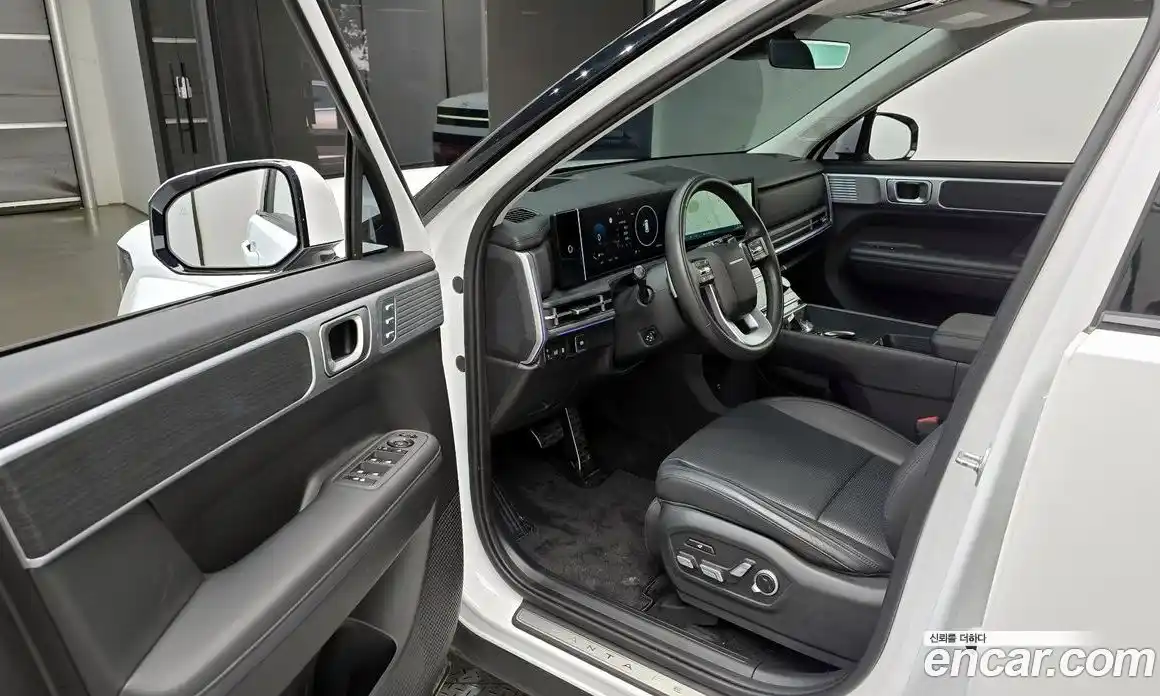 Hyundai Santa Fe 2024 1.6 Автомат в Москве № 108297, фото 4