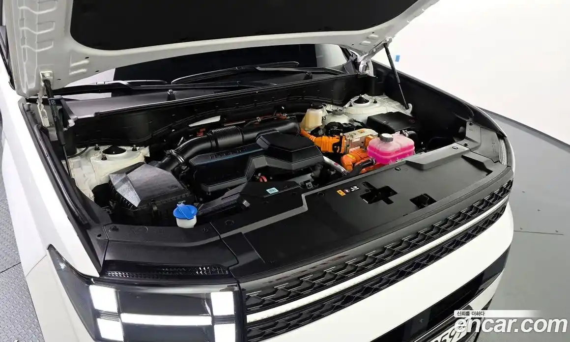 Hyundai Santa Fe 2024 1.6 Автомат в Москве № 108325, фото 14