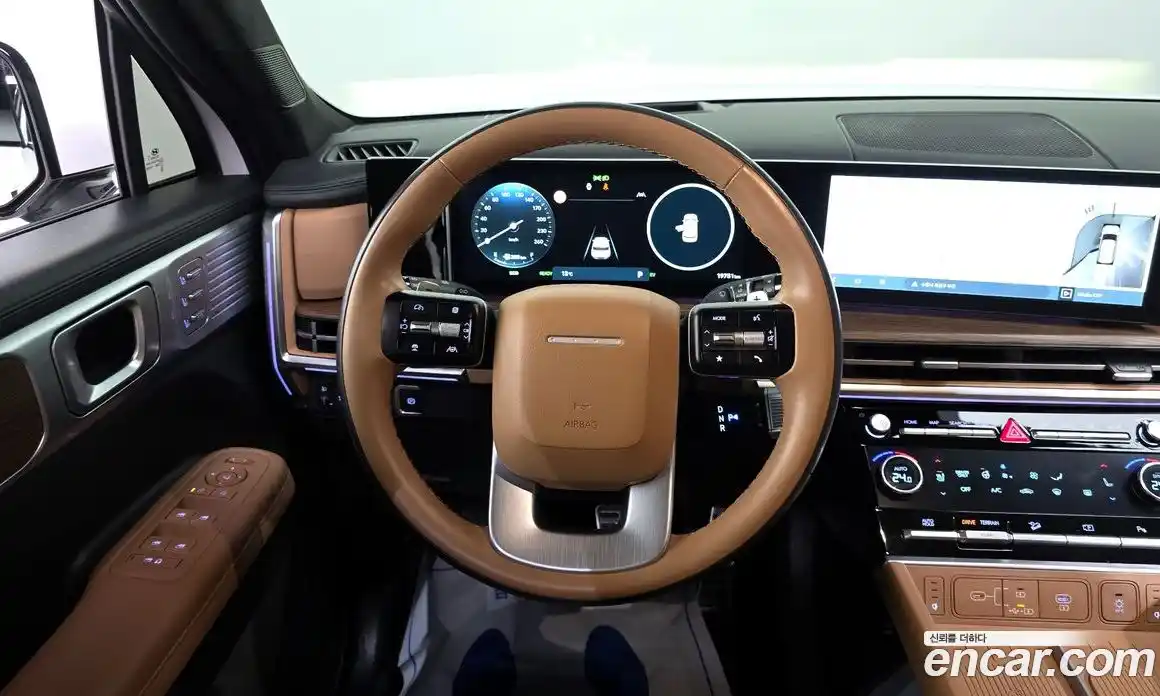 Hyundai Santa Fe 2024 1.6 Автомат в Москве № 108325, фото 17