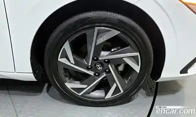 Hyundai Avante 2024 1.6 Автомат в Москве № 110140, миниатюра 12