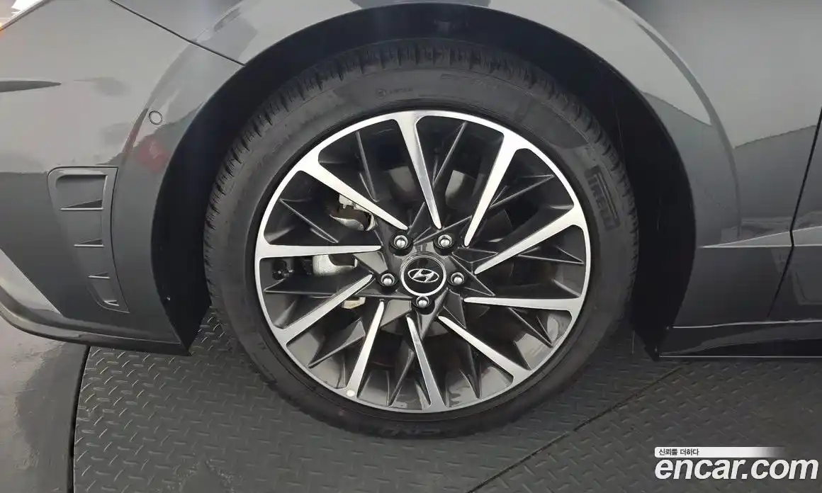 Hyundai Sonata 2022 1.6 Автомат в Москве № 119613, фото 16