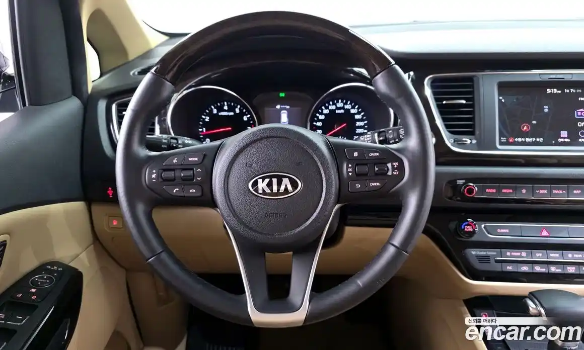 Kia Canival 2019 3.3 Автомат в Москве № 120247, фото 12