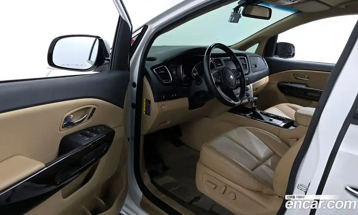 Kia Canival 2019 3.3 Автомат в Москве № 120247, фото 13