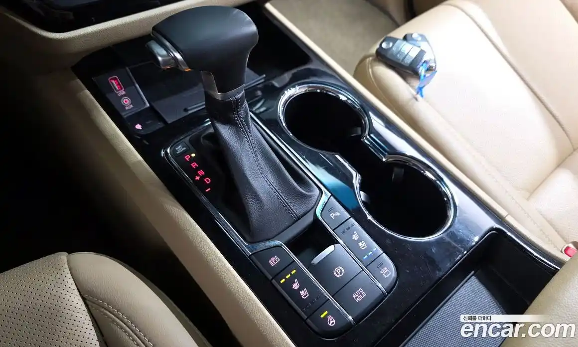 Kia Canival 2019 3.3 Автомат в Москве № 120247, фото 15