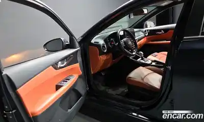 Kia K3 2023 1.6 Автомат в Москве № 121367, миниатюра 10