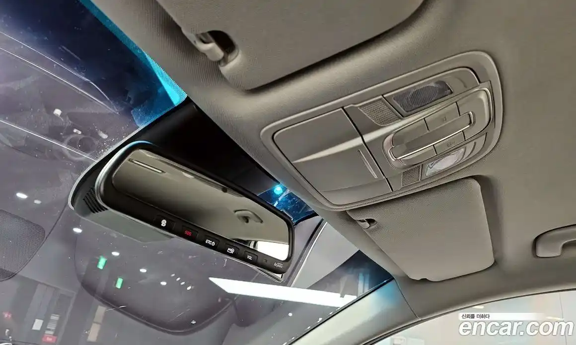 Hyundai Santa Fe 2019 2.0 Автомат в Москве № 124008, фото 14