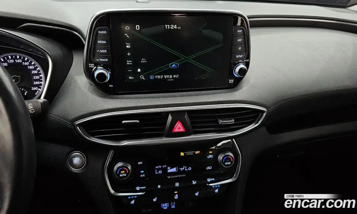 Hyundai Santa Fe 2019 2.0 Автомат в Москве № 124008, фото 16