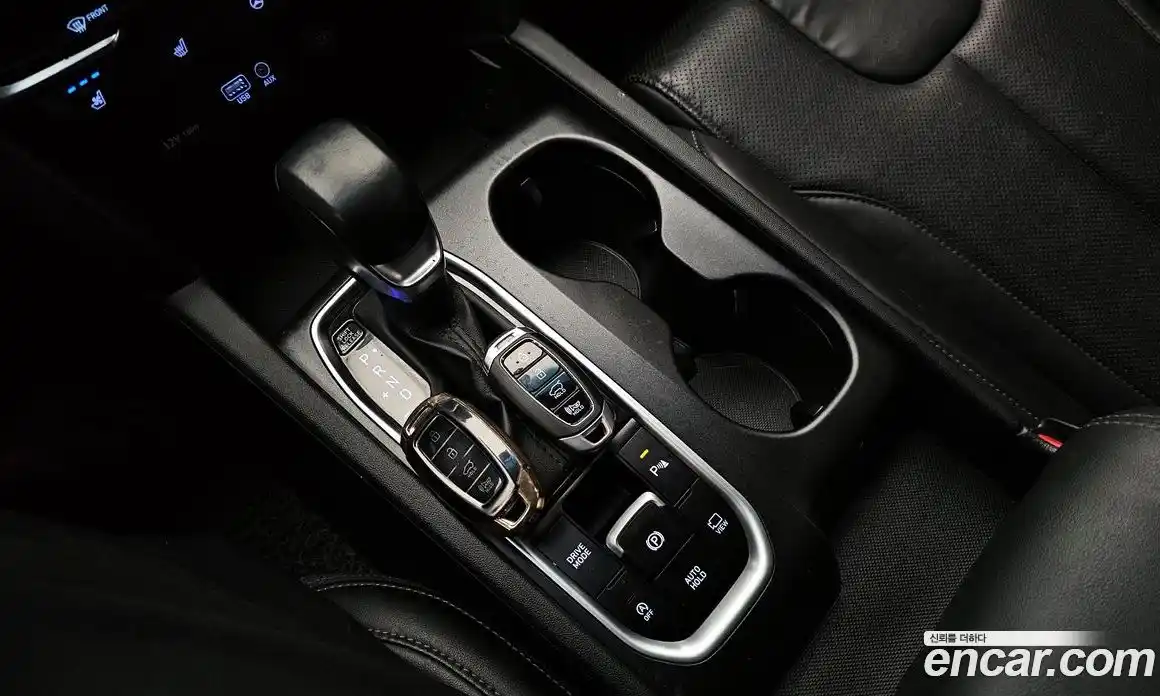 Hyundai Santa Fe 2019 2.0 Автомат в Москве № 124008, фото 20