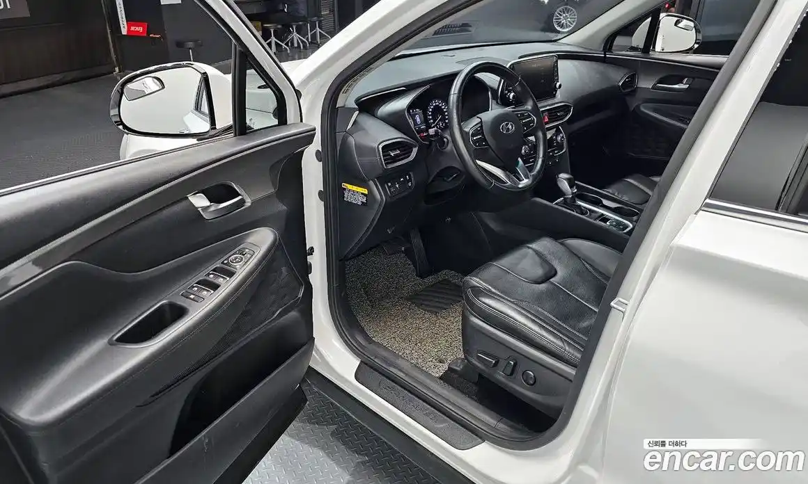 Hyundai Santa Fe 2019 2.0 Автомат в Москве № 124008, фото 6