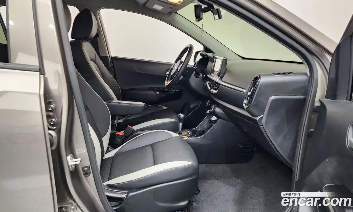 Kia Morning 2017 1.0 Автомат в Москве № 128087, фото 11