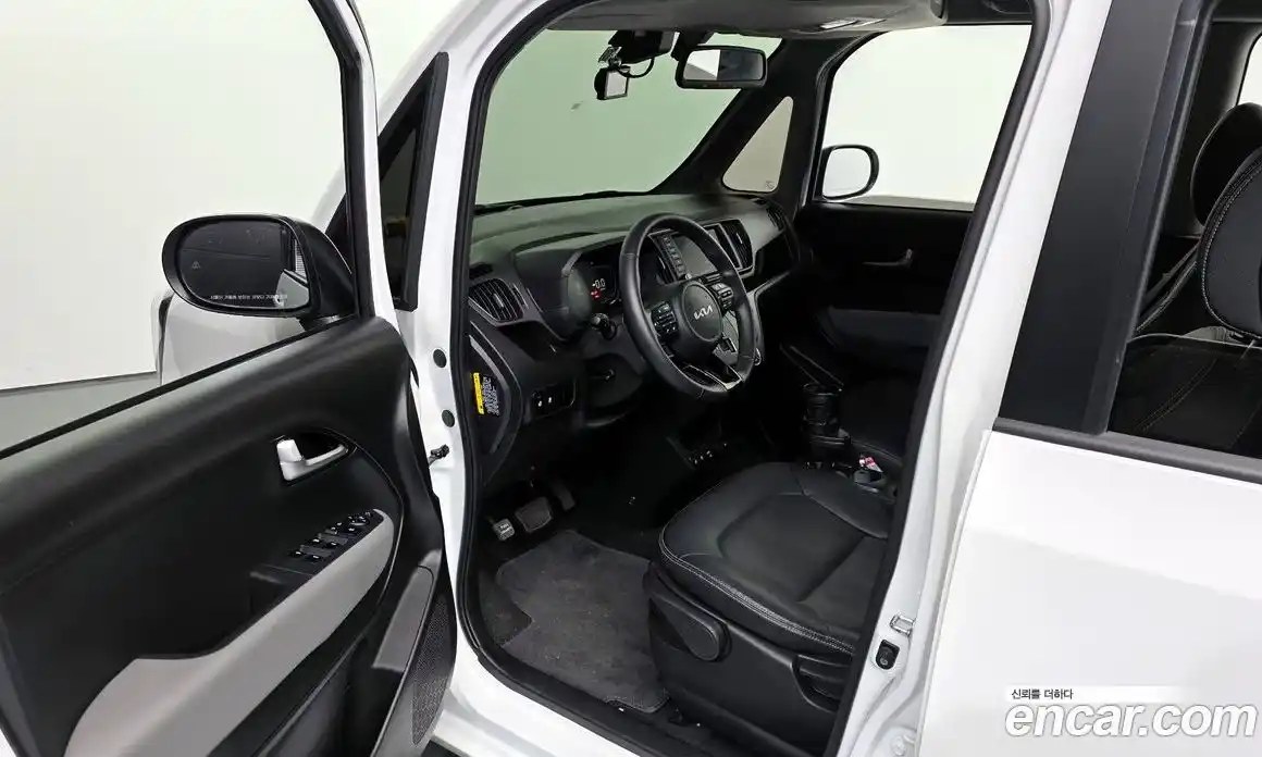 Kia Ray 2024 1.0 Автомат в Москве № 128505, фото 13