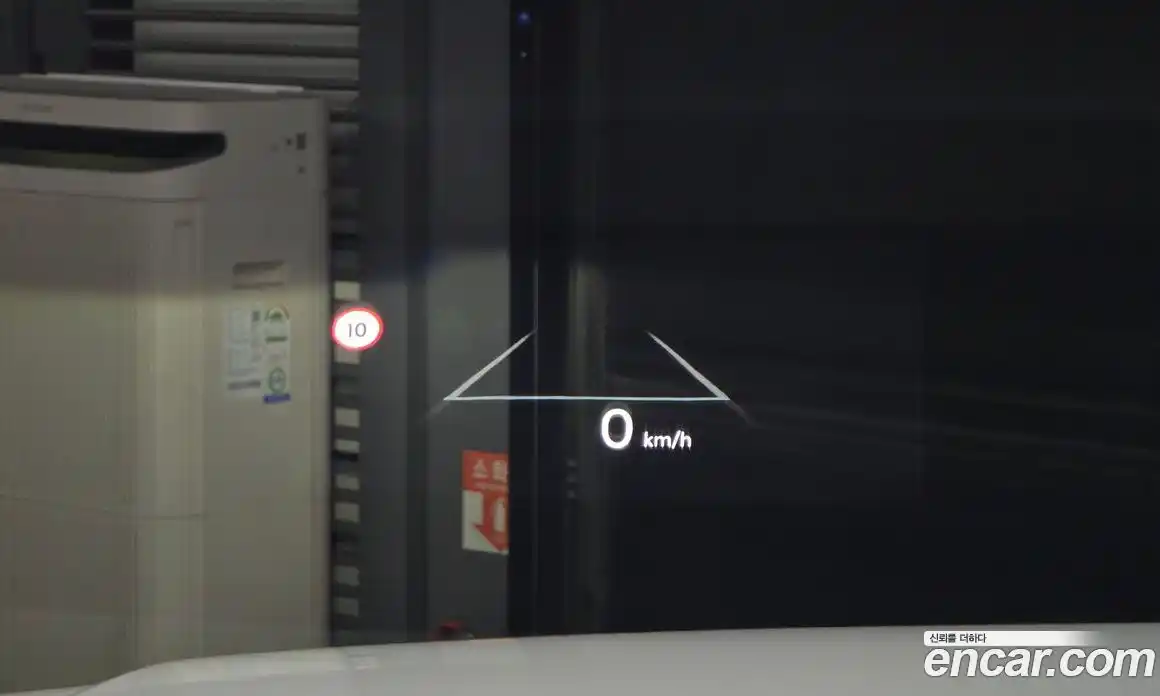 Hyundai Santa Fe 2025 1.6 Автомат в Москве № 130118, фото 3