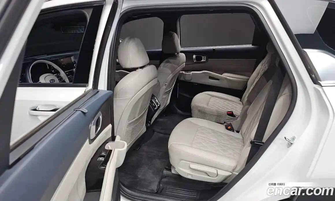 Kia Sorento 2021 1.6 Автомат в Москве № 133860, фото 13