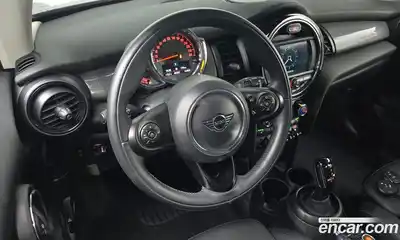 Mini Cooper 2021 1.5 Автомат в Москве № 135751, миниатюра 10
