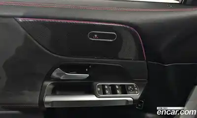 Mercedes-Benz GLB-Class 2022 2.0 Автомат в Москве № 138337, миниатюра 12