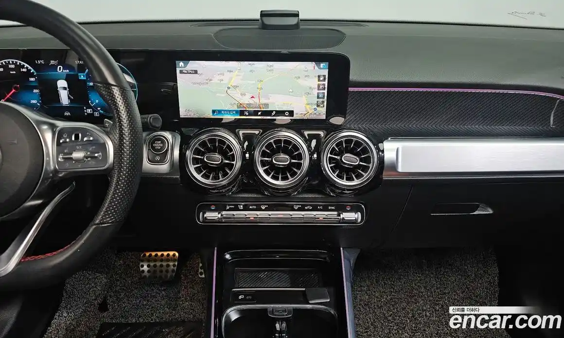 Mercedes-Benz GLB-Class 2022 2.0 Автомат в Москве № 138337, фото 13