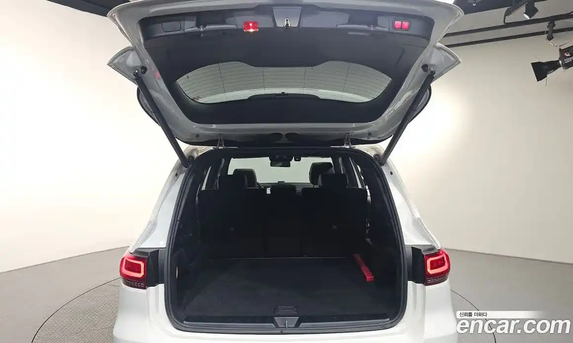 Mercedes-Benz GLB-Class 2022 2.0 Автомат в Москве № 138337, фото 20