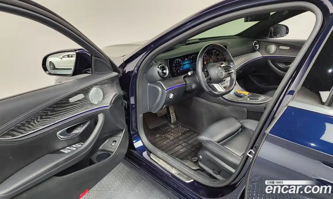 Mercedes-Benz E-Class 2021 2.0 Автомат в Москве № 141334, фото 7