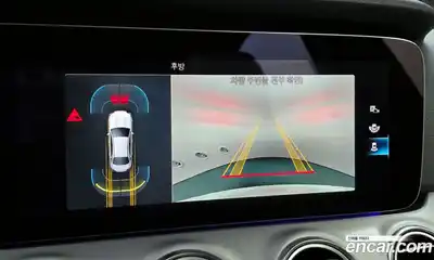 Mercedes-Benz E-Class 2021 2.0 Автомат в Москве № 142754, миниатюра 4