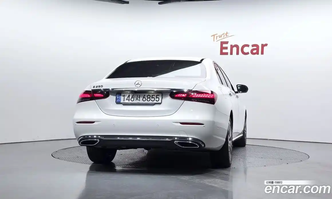 Mercedes-Benz E-Class 2021 2.0 Автомат в Москве № 142754, фото 8