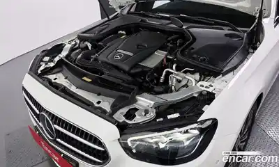 Mercedes-Benz E-Class 2021 2.0 Автомат в Москве № 142754, миниатюра 9