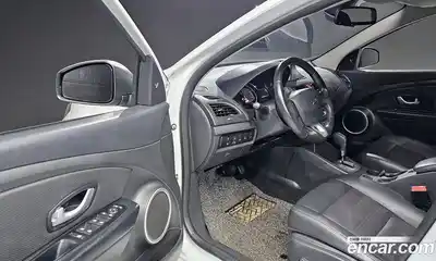 Renault SM3 2018 1.6 Автомат в Москве № 146617, миниатюра 3