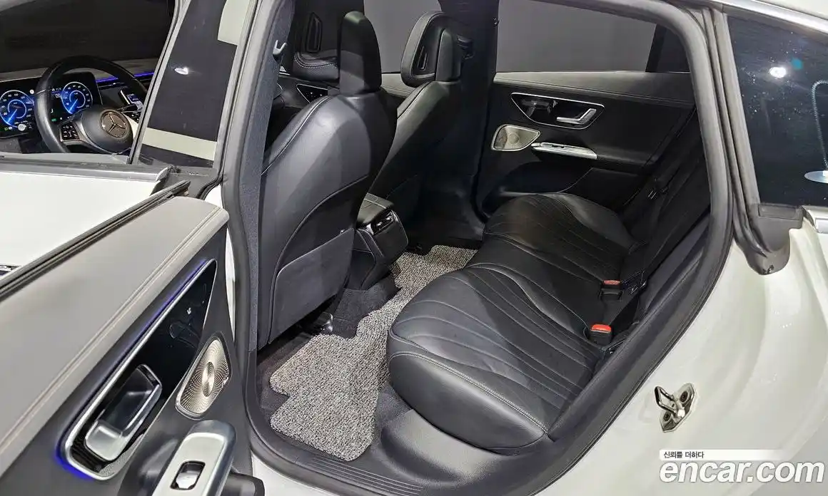 Mercedes-Benz EQE 2023 0.3 Автомат в Москве № 158362, фото 15