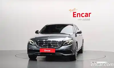 Mercedes-Benz E-Class 2019 3.0 Автомат в Москве № 160577, миниатюра 3