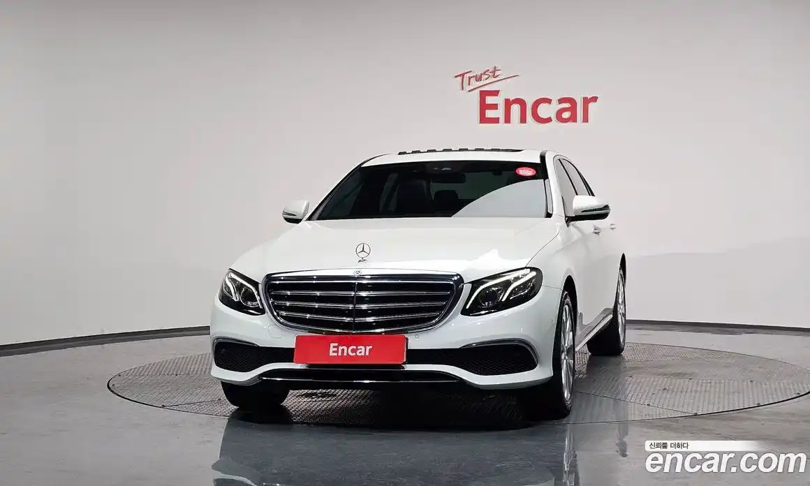 Mercedes-Benz E-Class 2019 1.9 Автомат в Москве № 161378, фото 16