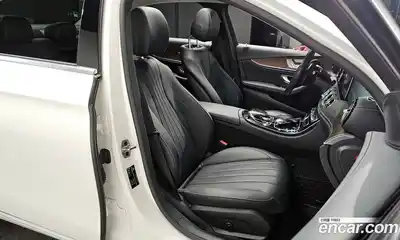 Mercedes-Benz E-Class 2019 1.9 Автомат в Москве № 161378, миниатюра 7