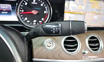 Mercedes-Benz E-Class 2019 1.9 Автомат в Москве № 161378, миниатюра 8