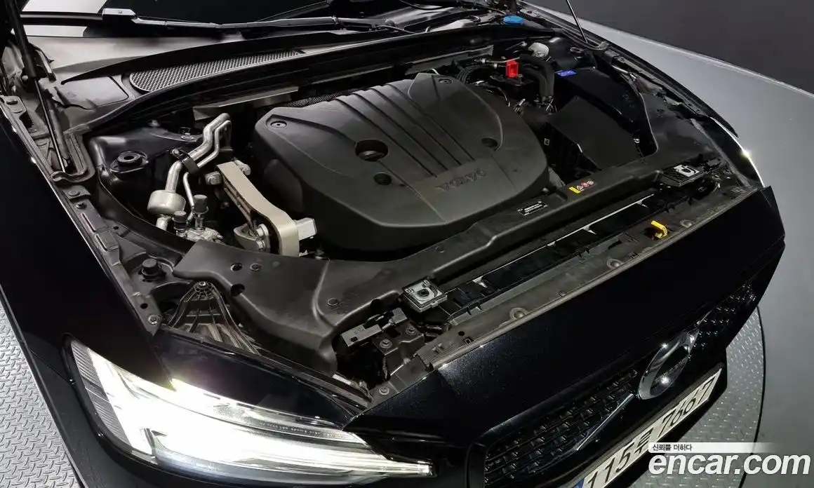 Volvo S60 2022 2.0 Автомат в Москве № 164429, фото 12