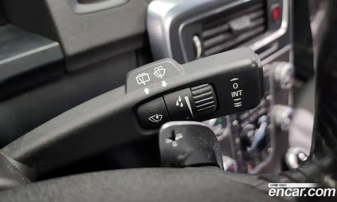 Volvo V60 2015 1.6 Автомат в Москве № 164699, фото 6