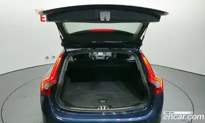 Volvo V60 2015 1.6 Автомат в Москве № 164699, миниатюра 10