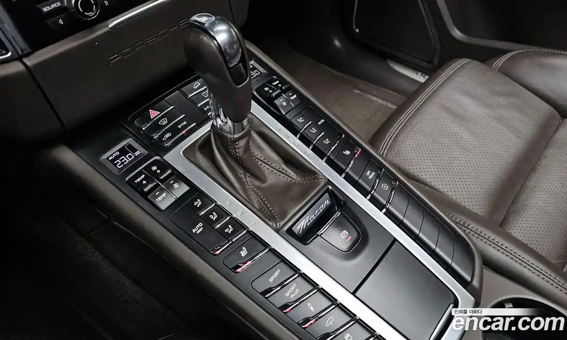 Porsche Macan 2015 3.6 Автомат в Москве № 165580, фото 13