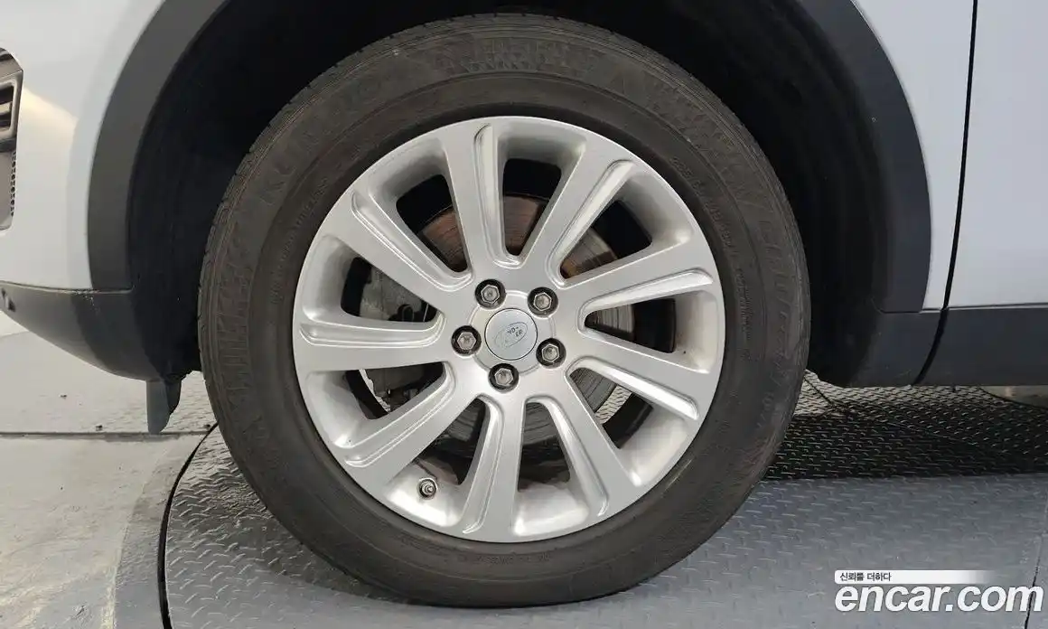 Land Rover Discovery Sport 2016 2.0 Автомат в Москве № 166640, фото 7